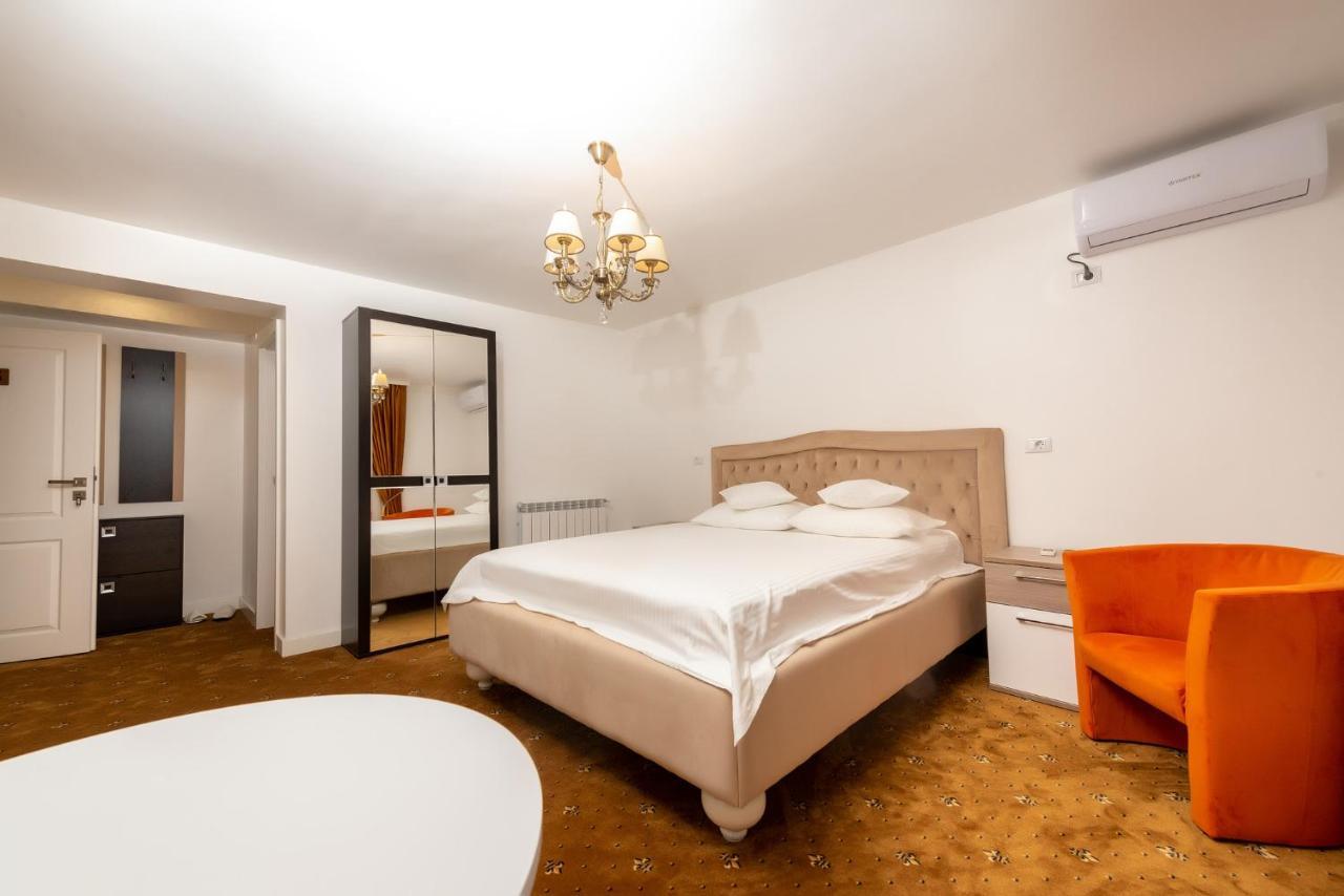 Casa Budulan Drobeta Turnu Severin Exterior photo